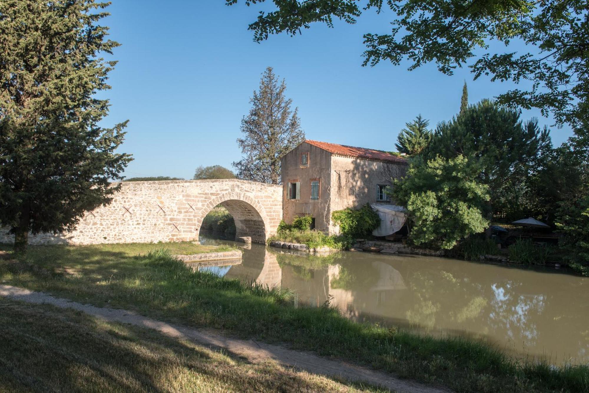 Le Relais De Pigasse Ouveillan Exterior foto